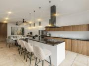 CASA EN VENTA DE UNA PLANTA EN PRIVADA CON AMENIDADES...