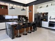 Casa en venta, de una planta, en Residencial EL CORTIJO,...