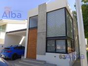 CASA EN VENTA DE UNA PLANTA EN RESIDENCIAL FRESNOS