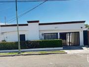 CASA EN VENTA DE UNA PLANTA EN VILLA SATELITE EN...