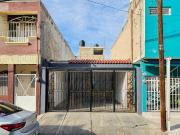 Casa en VENTA de una sola Planta, Circunvalación...