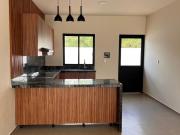 Casa en venta de una sola planta en privada Conkal