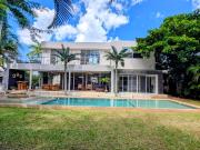 Casa en Venta dentro de Club de Golf la Ceiba