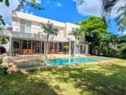 Casa en Venta dentro de Club de Golf la Ceiba