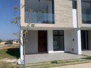 CASA EN VENTA DENTRO DE COTO EN CAPITAL NORTE, VALLE...