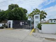 Casa en Venta dentro de Coto en Parques de Tesitán