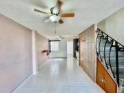 Casa en venta dentro de coto en Real del Valle...