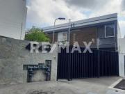 CASA EN VENTA DENTRO DE COTO MAGMA, COLLI URBANO 4