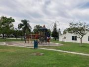 Casa en venta dentro de coto privado en Jardines del Valle