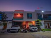 Casa en Venta dentro de coto Valle Imperial