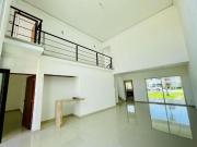 Casa en venta dentro de fraccionamiento, alberca común,...