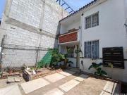 Casa en venta dentro de fraccionamiento con vigilancia