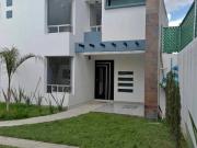 Casa En Venta Dentro De Fraccionamiento En Casa Blanca