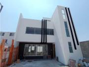 Casa En Venta Dentro De Fraccionamiento En Cholula