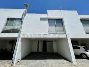 CASA EN VENTA DENTRO DE FRACCIONAMIENTO EN COLONIA NUEVO...