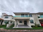 CASA EN VENTA DENTRO DE FRACCIONAMIENTO QUINTA REAL EDOMEX