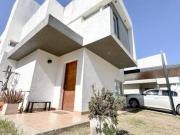 Casa en venta dentro de housing barrio el refugio