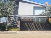 Casa en venta dentro del Campo de Golf Altozano