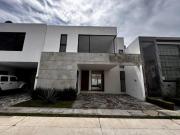 Casa en Venta dentro del Coto Seneca, No. 52, El...