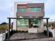 Casa en VENTA dentro del Fracc. Lomalta en Tres Marías,...