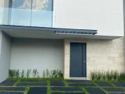 Casa en VENTA dentro del Fracc. Rincón de la Montaña en...