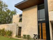 Casa en venta dentro del Yucatán Country Club en Xtakay