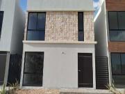 CASA EN VENTA | DIAMANTES II Opichén