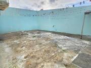 Casa en venta dividida en 2 departamentos, a lado de la...