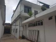 Casa en venta, dos niveles y local comercial en Centro...