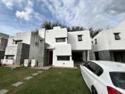 Casa en venta duplex 3 dormitorios complejo cerrado