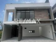 Casa en Venta El Barrial Santiago Nuevo Leon
