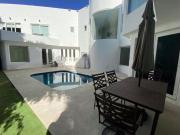 Casa de 652 m2 con 5 recámaras en venta, El Campanario