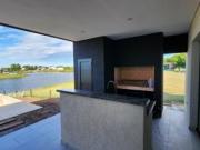 Casa en venta El Cazal a la laguna 5 ambientes Pileta...