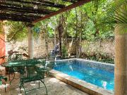 Casa en venta el centro de Mérida, amueblada y con piscina