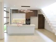 Casa en Venta El Cielo Residencial con Terraza y Jardín