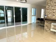 CASA EN VENTA EL REFUGIO QUERETARO BUENOS ACABADOS Y...