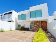 Casa en Venta – El Refugio, Querétaro. SIN MUEBLES a Pie...