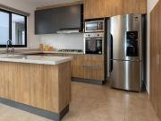 Casa en Venta el Refugio, Sala de Tv, Espacios Amplios