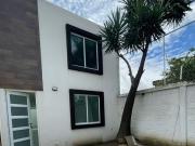CASA EN VENTA EN 117 ORIENTE, ZONA GRANJAS PUEBLA. CERCA...