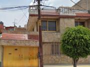 CASA EN VENTA EN 3A DE SABADINO UH VICENTE GUERRERO,...