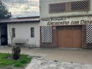 CASA EN VENTA EN 9 DE JULIO CON GALPON