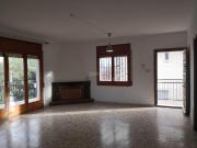 Casa en venta en Abrera. Casas.