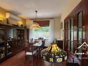 Casa en venta en Abrera. Elegante y acogedora casa en...