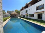 Casa en venta en Acapulco Diamante con piscina y amplios...