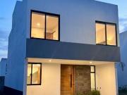 Casa en venta en Adamar, coto Guelatao, Tlajomulco de...