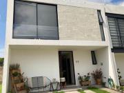 CASA EN VENTA EN ADAMAR RESIDENCIAL Tlajomulco