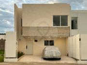 CASA EN VENTA EN ADAMAR TLAJOMULCO DE Z?IGA JALISCO