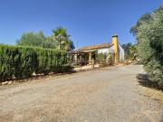 Casa en venta en Adamuz. FINCA RÚSTICA HIPOTECABLE CON...