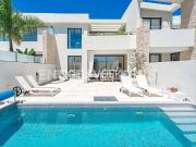 Casa en venta en Adeje, La Caleta. Casas.