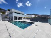Casa en venta en Adeje, Playa Fañabé Alto. Chalet en el...